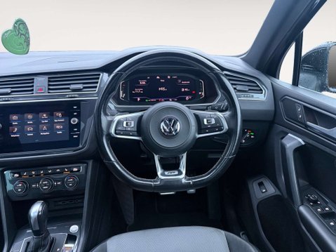 Volkswagen Tiguan 2.0 Tiguan R-Line Tech TSi 4Motion Semi-Auto 4WD 5dr 12