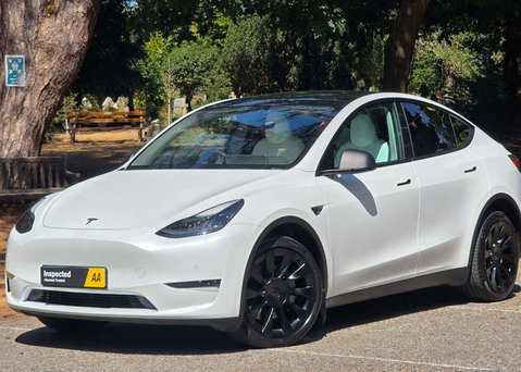 Tesla Model Y ModeL Y Long Range AWD 4WD 5dr 54