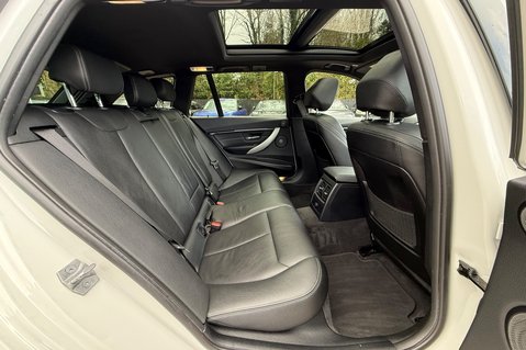 BMW 3 Series 320D XDRIVE M SPORT SHADOW EDITION TOURING -PAN ROOF -PRO MEDIA -APPLE CARP 18