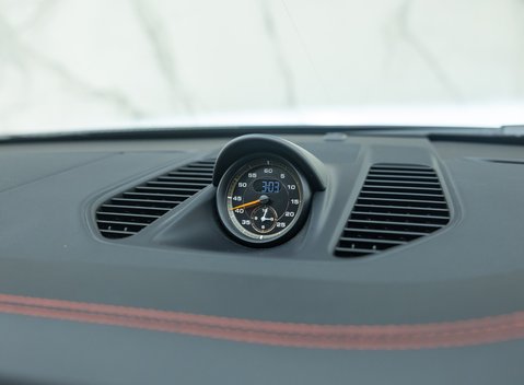 Porsche 911 (991) GT2 RS Weissach 22