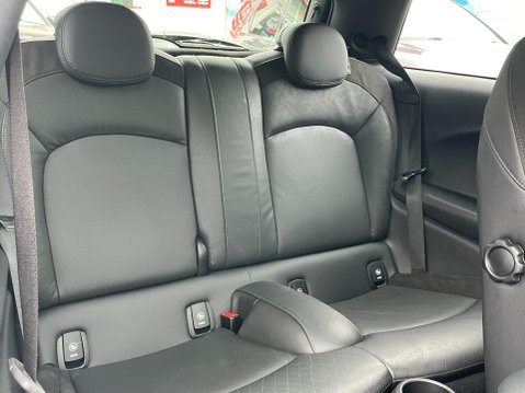 Mini Hatch 1.5 Cooper Steptronic Euro 6 (s/s) 3dr 19