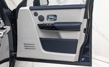 Rolls-Royce Phantom VIII EWB 12