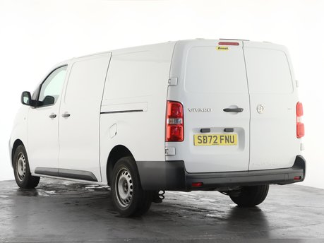 Vauxhall Vivaro 2900 1.5d 100PS Dynamic H1 9