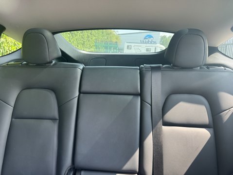 Tesla Model Y (Dual Motor) Long Range SUV 5dr Electric Auto 4WDE (384 bhp) 9