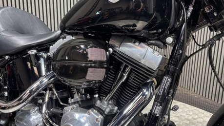 Harley-Davidson Softail 1690 FLS SLIM 2016 ONLY 9K 1 GENUINE OWNER STUNNING CRUISER 44