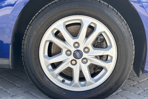 Ford Transit Connect 240 L2 120ps Limited Panel Van - No VAT 30