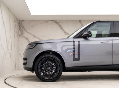 Land Rover Range Rover D350 HSE 26