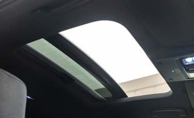 Volkswagen Golf R TSI 4MOTION 17