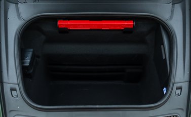 Porsche 911 GT3 TOURING (992.2) 51