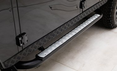 Land Rover Defender 110 XS 29