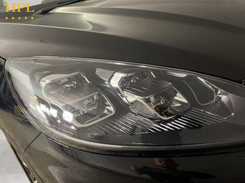 Ford Kuga 2.5 EcoBoost Duratec 14.4kWh ST-Line X SUV 5dr Petrol Plug-in Hybrid CVT Eu 9