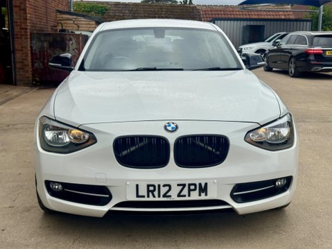 BMW 1 Series 2.0 118d Sport Euro 5 (s/s) 5dr 3
