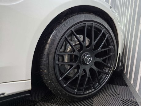 Mercedes-Benz C Class 4.0 C63 V8 BiTurbo AMG (Premium) Coupe 2dr Petrol SpdS MCT Euro 6 (s/s) (47 21