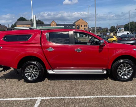 Mitsubishi L200 2.4 L200 Barbarian DI-D Auto 4WD 10
