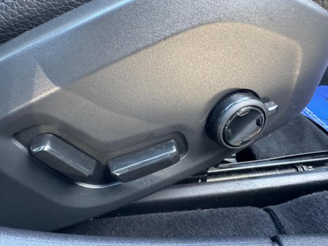 Volvo S90 2.0 T4 Momentum Plus Auto Euro 6 (s/s) 4dr 39