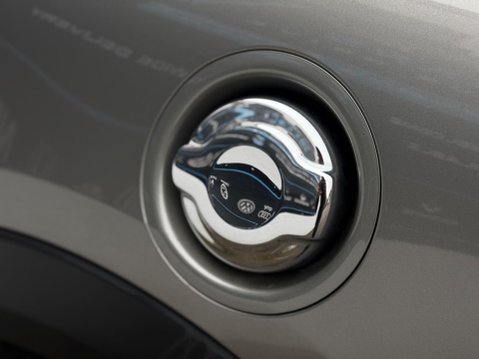 Mini Hatch 2.0 Cooper S Euro 6 (s/s) 3dr 21