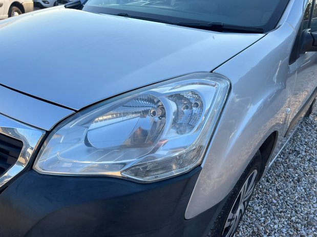 Peugeot Partner SWB L1H1 (SOLD) Low Roof Professional Air Con Nav Sensors EURO 6 NO VAT 21