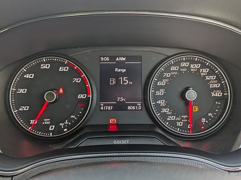 SEAT Ibiza TSI FR 33