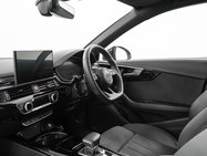 Audi A4 2.0 TFSI 40 Black Edition Estate 5dr Petrol S Tronic Euro 6 (s/s) (204 ps) 14