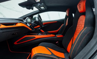 Lamborghini Revuelto 20