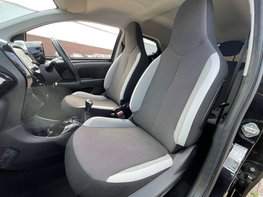 Toyota Aygo 1.0 Aygo X-Press VVT-i 5dr 42