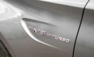 Mercedes-Benz C Class C63 S Coupe 28