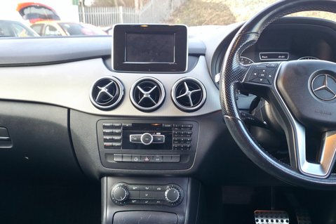 Mercedes-Benz B Class B180 CDI BLUEEFFICIENCY SPORT.. AUTOMATIC.. £35 ROAD TAX.. 5 SERVICES 11
