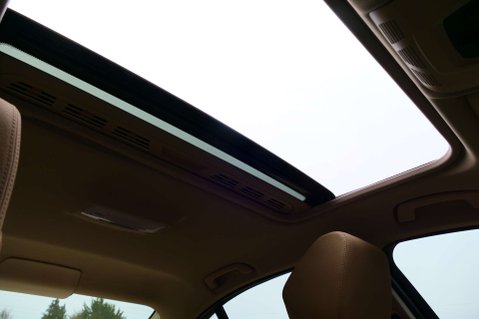 BMW 3 Series 2.0 320i Luxury Auto 4dr 27