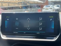 Peugeot e-2008 50kWh GT SUV 5dr Electric Auto (7kW Charger) (136 ps) 22