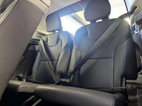 Volvo XC90 2.0 XC90 + B5 MHEV AWD Auto 4WD 5dr 70