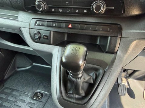 Vauxhall Vivaro L1H1 F2700 SPORTIVE S/S 30