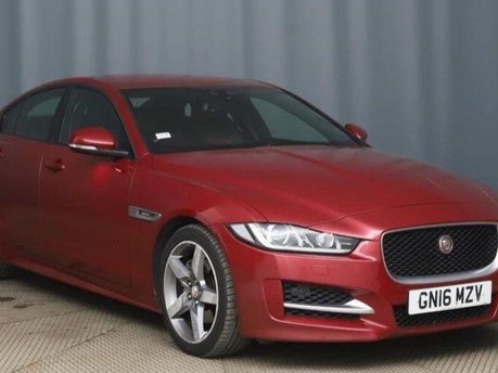Jaguar XE 2.0d R-Sport Saloon 4dr Diesel Auto Euro 6 (s/s) (180 ps) 1