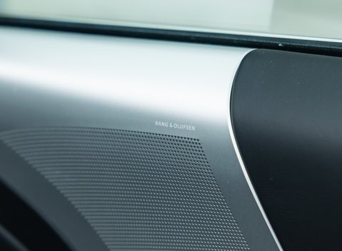 Aston Martin DBS V12 27