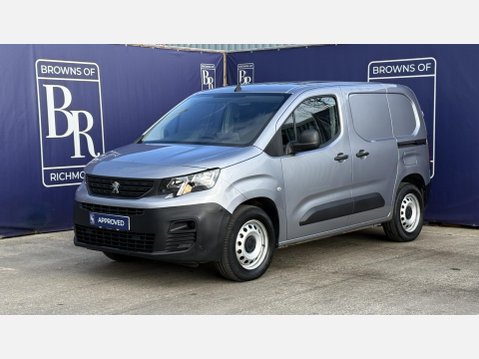 Peugeot e-Partner 800 50kWh Professional Premium + Standard Panel Van 5dr Electric Auto SWB ( 8