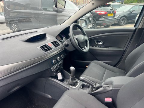 Renault Megane 1.6 16V I-Music Euro 5 5dr 16
