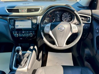 Nissan Qashqai 1.5 dCi Tekna 2WD Euro 5 (s/s) 5dr
