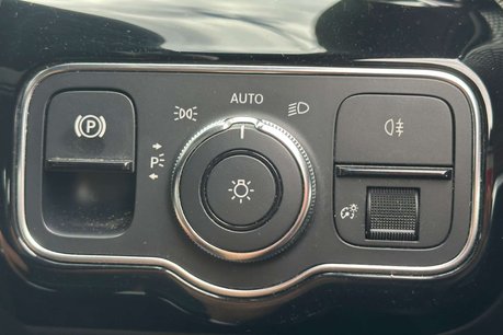 Mercedes-Benz A Class 1.5 A180d Sport Hatchback 5dr Diesel 7G-DCT Euro 6 (s/s) (116 ps) 30