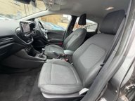 Ford Fiesta TITANIUM 18
