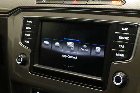 Volkswagen Passat 2.0 Passat Alltrack TDI BlueMotion Technology 4Motion Semi-Auto 4WD 5dr 62