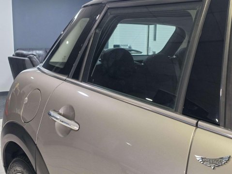 Mini Hatch 1.5 Cooper Classic Steptronic Euro 6 (s/s) 5dr 18