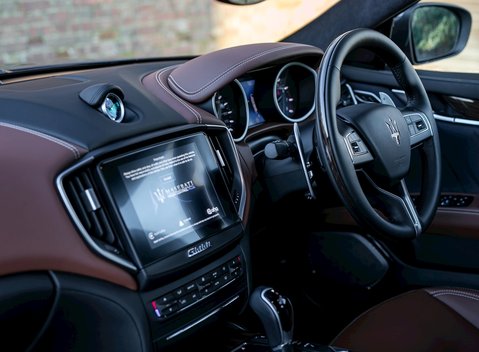 Maserati Ghibli GranLusso 16