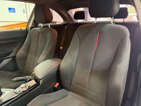 BMW 2 Series 2.0 220i Sport Coupe 2dr Petrol Auto Euro 6 (s/s) (184 ps) 25