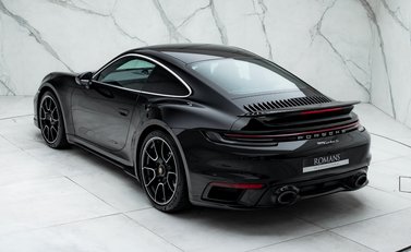 Porsche 911 Turbo S (992) 12