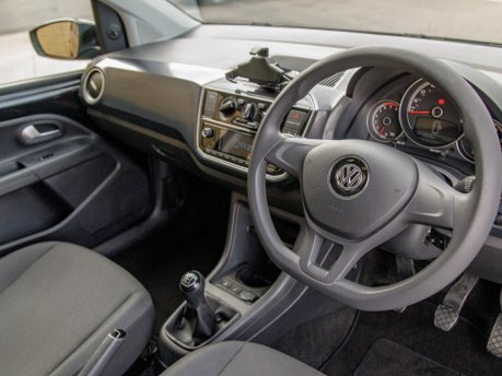 Volkswagen Up MOVE UP TECH EDITION