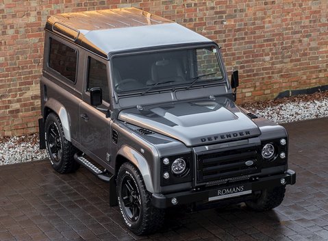 Land Rover Defender 90 XS URBAN TRUCK Carbon Edition 8