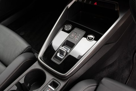 Audi A3 SPORTBACK TFSI S LINE MHEV 31