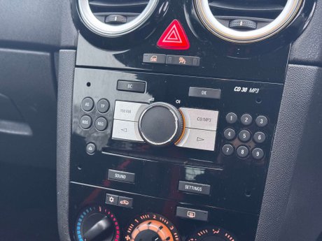 Vauxhall Corsa 1.4 Corsa SRI 3dr 26