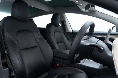 Tesla Model 3 Model 3 Performance AWD 4WD 4dr 25