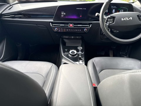 Kia Niro 1.6 Niro 3 HEV Semi-Auto 5dr 14