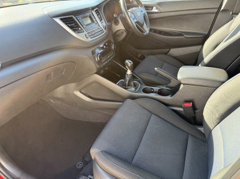 Hyundai TUCSON GDI SE BLUE DRIVE 19